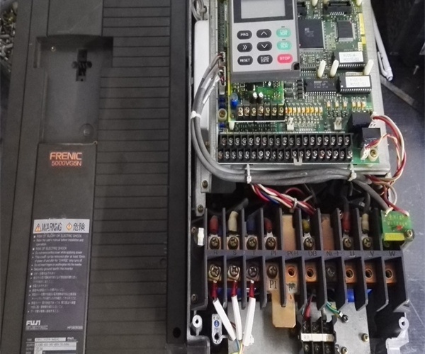 科比变频器上电无显示硬件故障维修基础指南